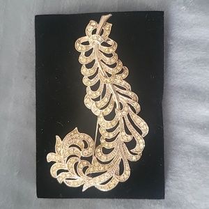 KENNETH JAY LANE Rhinestone brooch Vintage 1990s